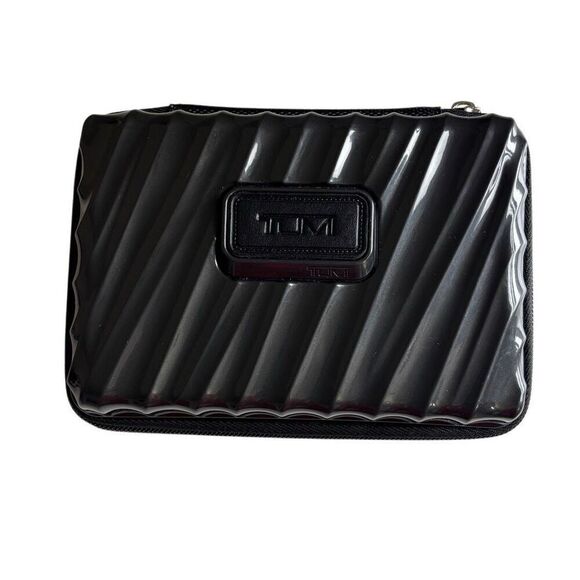 Tumi Hard Shell Travel Case Delta Airlines First Class Black Toiletry - Picture 1 of 11